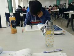 android_upload_pic-湖北经济学院-图书馆