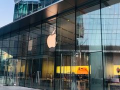 -Apple零售店(华贸购物中心店)