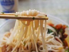 -螺满地螺丝粉