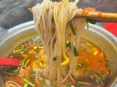-铁锅哥米线