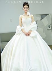 -派丽莫Pellimo原创设计婚纱品牌