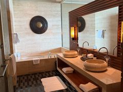 -海南清水湾莱佛士酒店