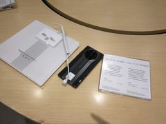 -华为授权体验店(中山公园来福士)