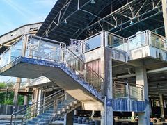 二楼就是无边泳池-广州市紫泥堂文化创意园景区