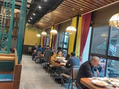 -黄泥岗·地道湖北菜(奥特莱斯店)