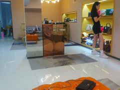 -沐渔二手奢侈品黄金手表包包回收·中古店(广州塔店)