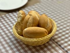 餐前面包-船屋葡国餐厅