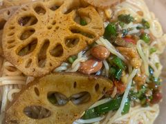 -万方圆拌粉瓦罐汤(九江湖滨店)