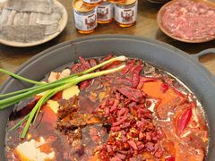 -黄潇洒老火锅(九眼桥宏济巷店)