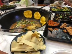 -曹丞相·地锅鸡·地锅鱼(武林店)