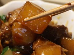 -同济大学本部学苑饮食广场