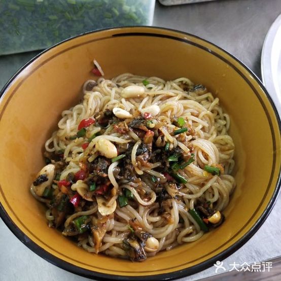 爆满春特色牛骨粉(创业嘉园店)