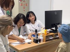-上海大学附属上海和平眼科医院