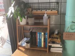 -蜜蜂小象·榴莲千层蛋糕(时代汇11栋店)