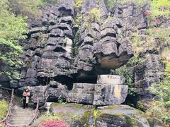 -梭布垭石林景区