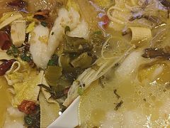 -小六鱼你.下饭酸菜鱼(益田假日广场店)