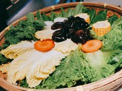 -尚尚仙·酸汤猪手·猪肚鸡火锅(华联万柳购物中心店)