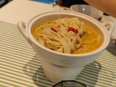 -桂满陇·蟹黄小笼汤包(巴黎春天浦建店)