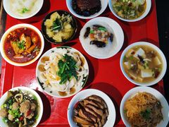 -蓝田九大碗民俗食府(蓝田店)