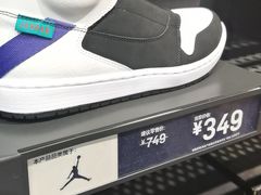 -NIKE上海青浦优选体验店