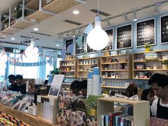 -猫的天空之城概念书店(北戴河蔚蓝海岸店)