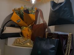 -LADY FAFA(巨鹿路陕西南路路口店)
