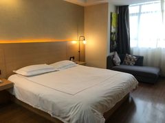 -爱电竞酒店(苏州石路地铁站山塘街店)