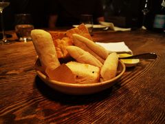 -斯普汇生蚝牛排馆(中骏世界城店)