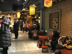 等位区-艳阳天民俗村(公园路店)