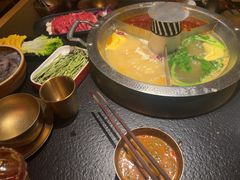 -晓宇重庆火锅(西安荟聚店)
