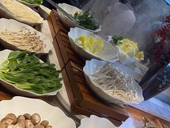 -金滏山烤肉·海鲜·火锅自助餐厅(襄阳万达店)