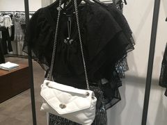 -URBAN REVIVO(上海中庚漫游城店)