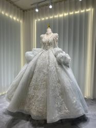 -喜爱高定婚纱摄影