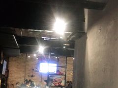 -何师烧烤·香辣蟹·川菜·30年老品牌(太古里旗舰店)