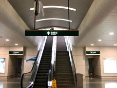 -龙阳路磁悬浮列车总站-停车场