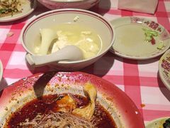 -老方桌烂蹄花川菜馆(九龙坡店)