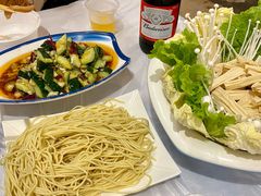 -霄汉牛三鲜湖北砂锅菜(万松园2店)