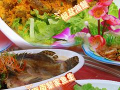 -范饭椰林川湘味海鲜·椰子鸡(三亚湾椰梦长廊店)