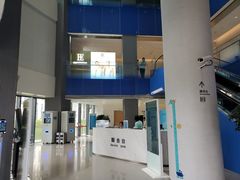 -上海游泳馆(地铁站)