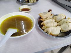 -黄阿姨锅贴大王(万航渡路店)