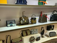 -妃鱼奢侈品回收寄卖(太古汇店)