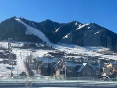 -丝绸之路山地度假区滑雪场