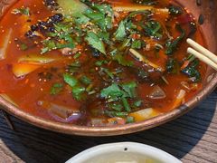 -成都你六姐·牛肉冒菜(上海环宇荟店)