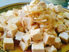 小葱拌豆腐-胜泽眼镜烧烤(云霄路直营店)
