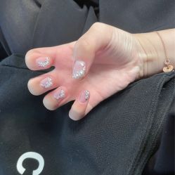 -七月美睫 美甲