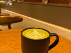 -星巴克臻选(上海中环广场2F店)