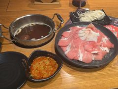 -呷哺呷哺(普陀乐购真北店)