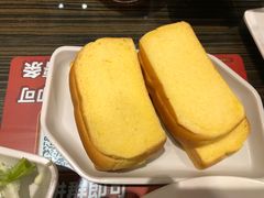鸡肉粒跟配餐面包-豪客来牛排(府河店)