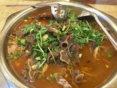 -清真·玛丽亚新疆菜主题餐厅(浙江中路店)