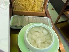 -洪氏嗨捞·广东猪肚鸡·椰子鸡火锅(西咸万象城店)